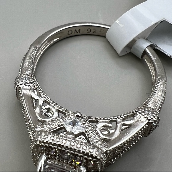 New CZ Cubic Zirconia Sterling Silver Ring Size 7 - Picture 7 of 9